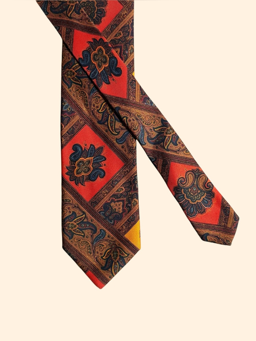 Vintage Gianfranco Ferre Tie 100% Silk Italy Paisley Geometric Red Gold 3.5”